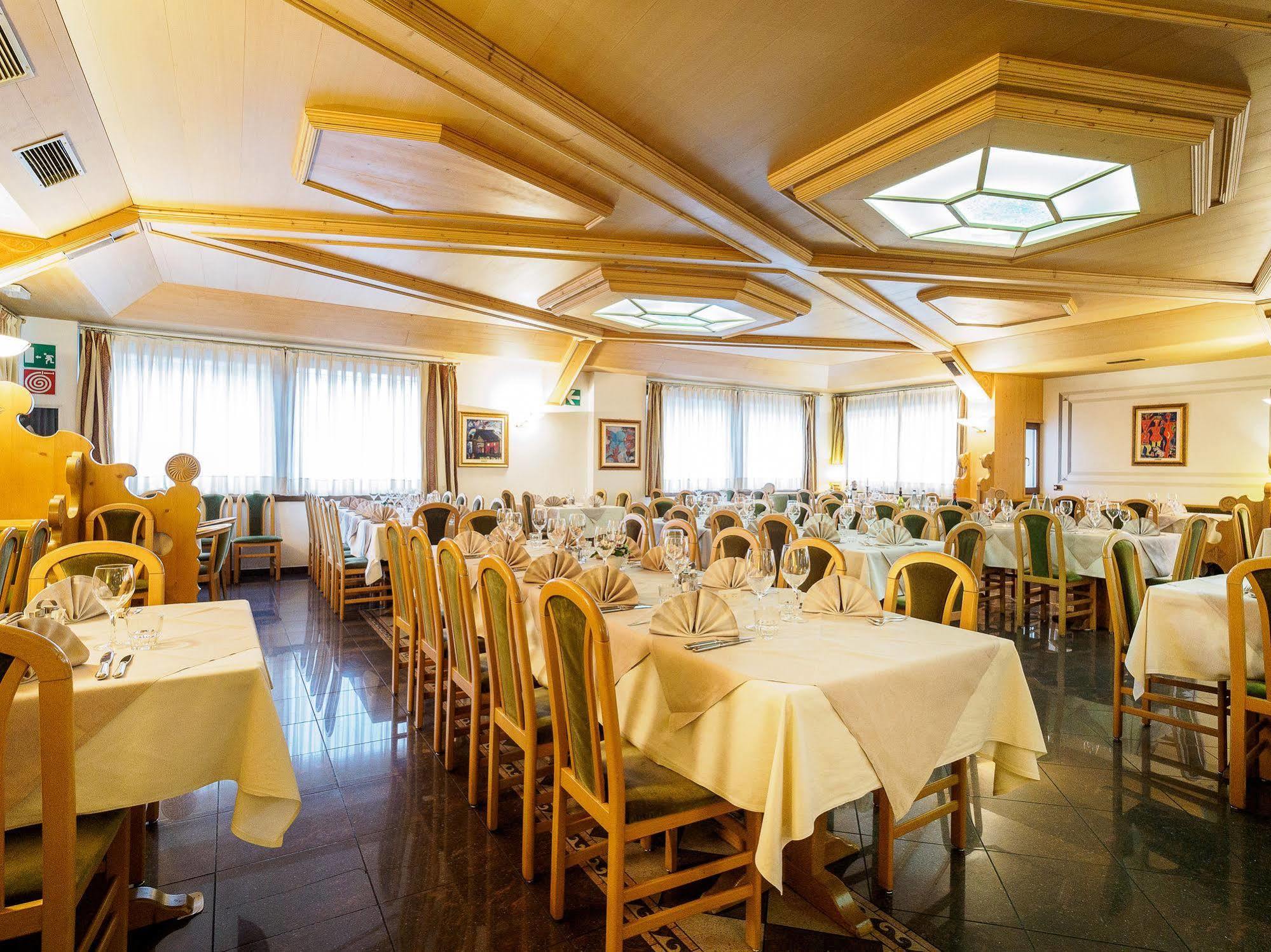 Hotel Santanton Bormio Exterior foto
