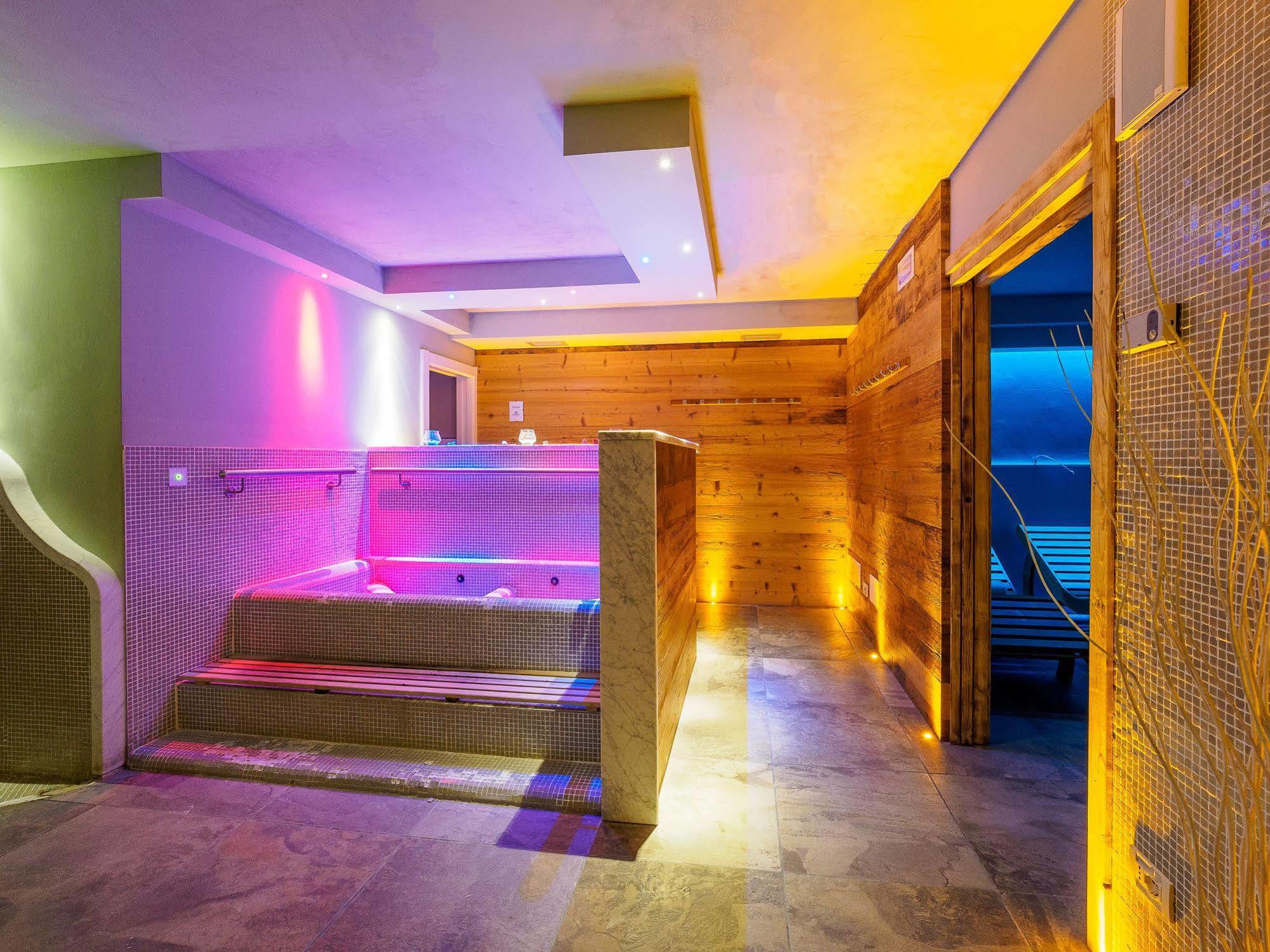 Hotel Santanton Bormio Exterior foto